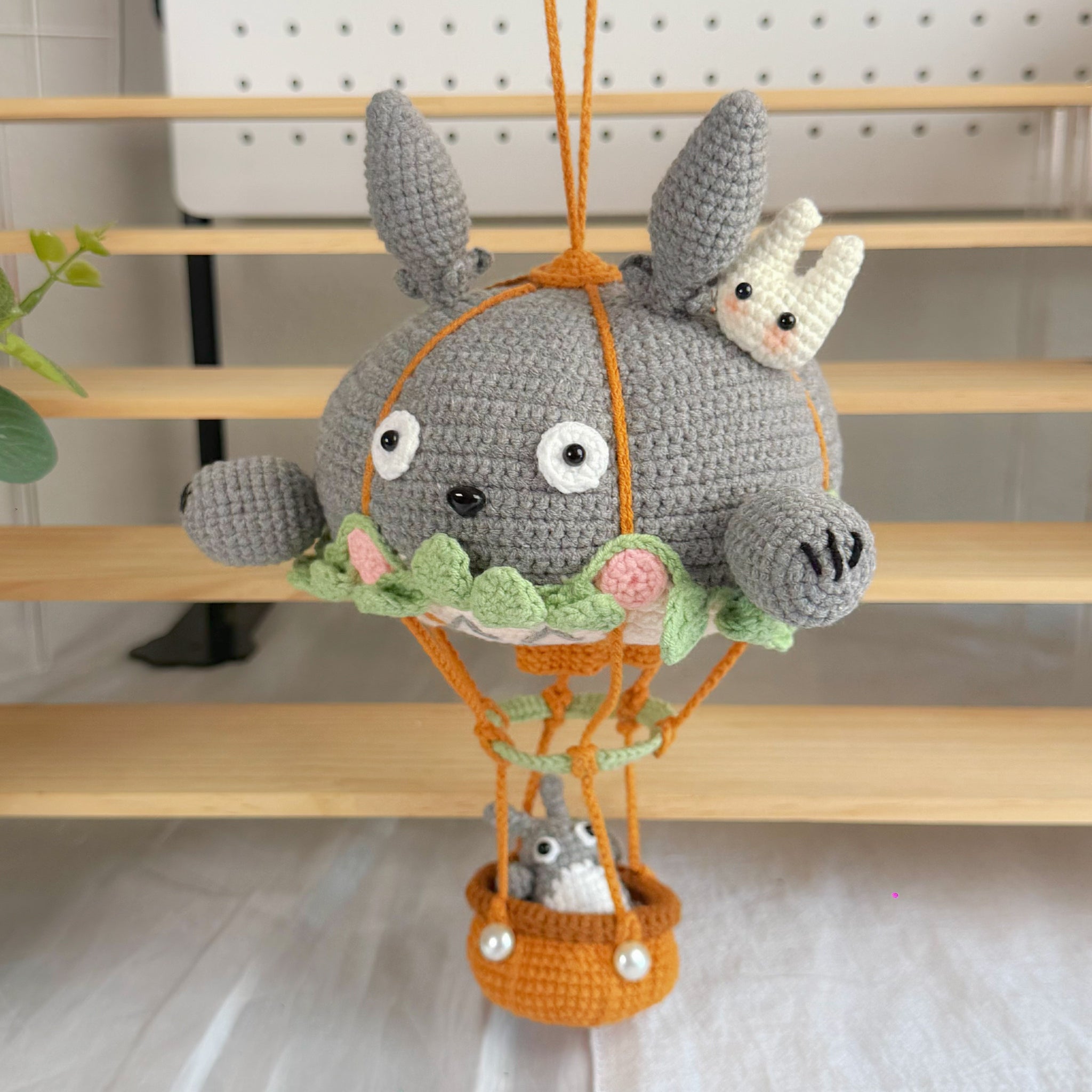 Totoro Hot Air Balloon Crochet Doll【Finished Crochet】 – AHAcraft
